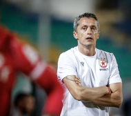 Христо Янев дава шанс на младок