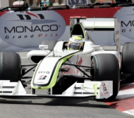 Бътън пак смаза конкуренцията, тръгва пръв в Монако