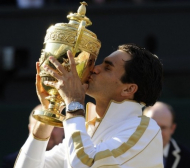 Федерер с шеста титла от &quot;Уимбълдън&quot;, влезе в историята