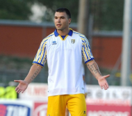 Божинов в групата на Парма, играе днес за Купата на Италия