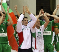Волейболните герои се прибраха в България