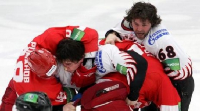 Масов бой прекрати хокеен мач в Русия – ВИДЕО