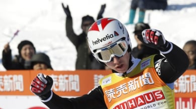 Симон Аман триумфира в ски скоковете в Сапоро