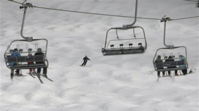 Лавина затрупа скиор на Олимпиадата