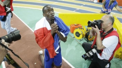 Французин счупи световния рекорд в тройния скок
