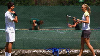 Джокович играе тенис с дружка на Виктория Бекъм