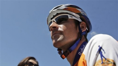 Меншов няма да защитава титлата си от “Джиро д`Италия”
