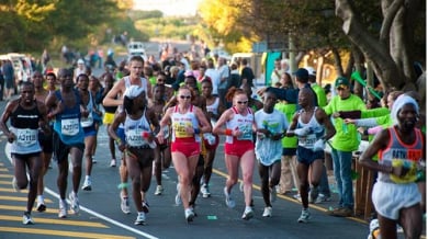 Близначки първа и втора на маратона в ЮАР