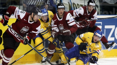 Швеция би Латвия с 4:2 на Световното по хокей на лед
