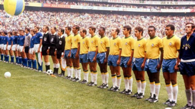 Бразилия става първият отбор с три световни титли