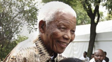 Нелсън Мандела изпрати правнучката си
