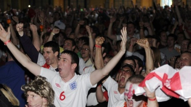 Фенове на Англия празнуваха загубата на Германия
