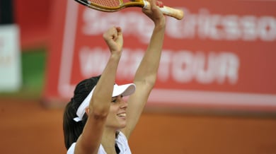 Историческа победа за Пиронкова, мина втория кръг на турнир от “Шлема”