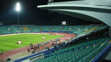 Спешен ремонт на Националния стадион, играчите не искат в Божурище