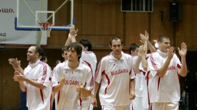Националите по баскетбол от днес на лагер в София