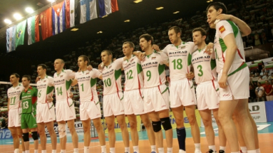 Волейболистите играят две контроли с Италия