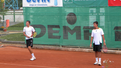 Четири българки на четвъртфинал на “Девин Къп”