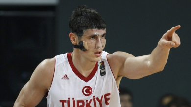 Турция на полуфинал на Световното по баскетбол