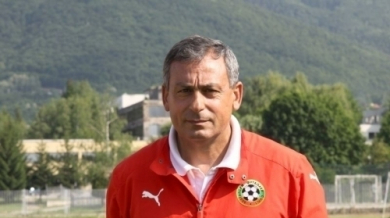 Михаил Мадански представя България в УЕФА