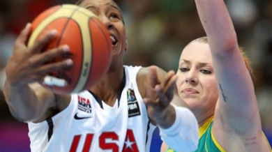 САЩ и Чехия на финал на Световното по баскетбол за жени