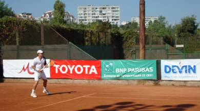 Тихомир Грозданов на четвъртфинал в Анталия