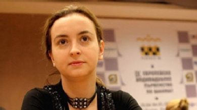 Антоанета Стефанова падна във втората партия от китайка