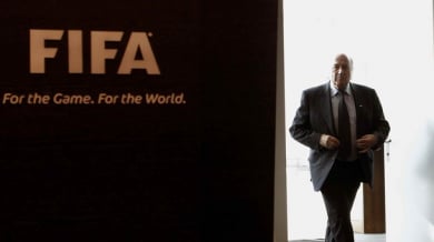 ФИФА отлага старта на Световното в Бразилия 