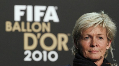 Силвия Найд треньор на годината на ФИФА при жените