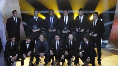 Шестима испанци в идеалния отбор на 2010 г.