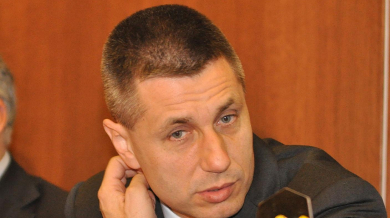 Радо Стойчев: Няма да викам младежки национали за Лигата