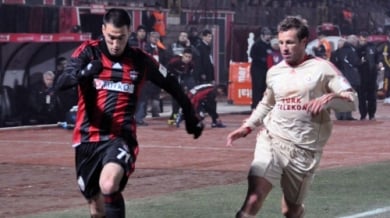 Ивелин Попов би в българското дерби срещу Иванков