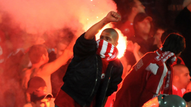 Полицията: Феновете на ЦСКА ни замеряха с железа и бетонни парчета