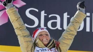 Терезе Йохауг със световна титла в ски бягането на 30 км