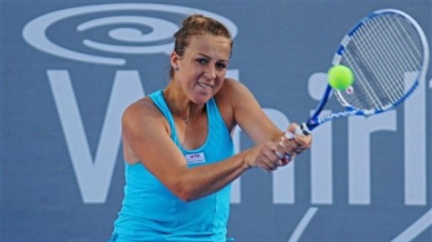 Йелена Янкович загуби финал в Монтерей