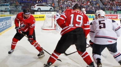 Канада надви САЩ след дузпи на Световното по хокей на лед