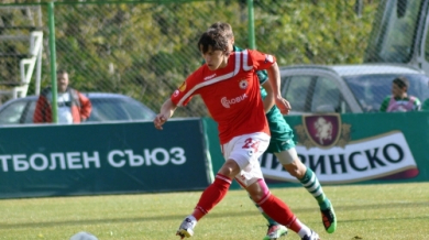 Александър Тонев подписва с Лех след финала за Купата