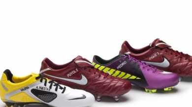 Вижте обувките на звездите на Ман Юнайтед и Барса преди финала
