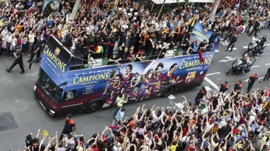 Над 200 хиляди и Шакира празнуваха с Барселона - СНИМКИ и ВИДЕО