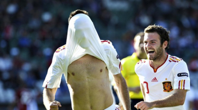 Испания на крачка от полуфинал, Англия се дъни на Евро 2011