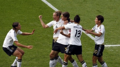 Германия почна с победа защитата на световната титла