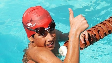 15-годишният Михаел Йорданов чупи рекорди в плуването