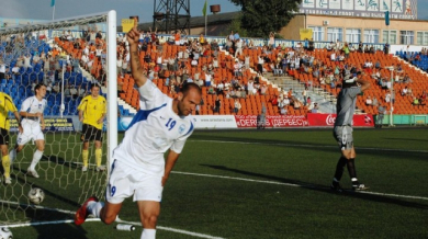 Българин напред в Лига Европа, бивши играчи на Черно море и Славия бележат