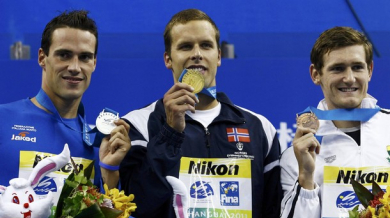 Норвежец със световната титла на 100 метра бруст