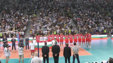 Националите по волейбол откриха новата зала с победа над Сърбия
