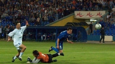 Славия печели първия мач в историята си