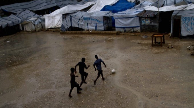 В какви условия играят футбол децата по света - ПОТРЕСАВАЩИ СНИМКИ