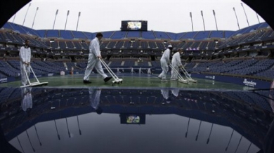 Дъждът отново обърка програмата на US Open