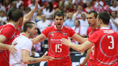 България с червените екипи срещу Естония