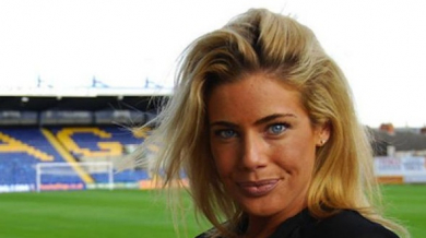 Английски клуб взе 29-годишна красавица за шеф