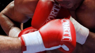 Български боксьор тръгна с победа на Световното